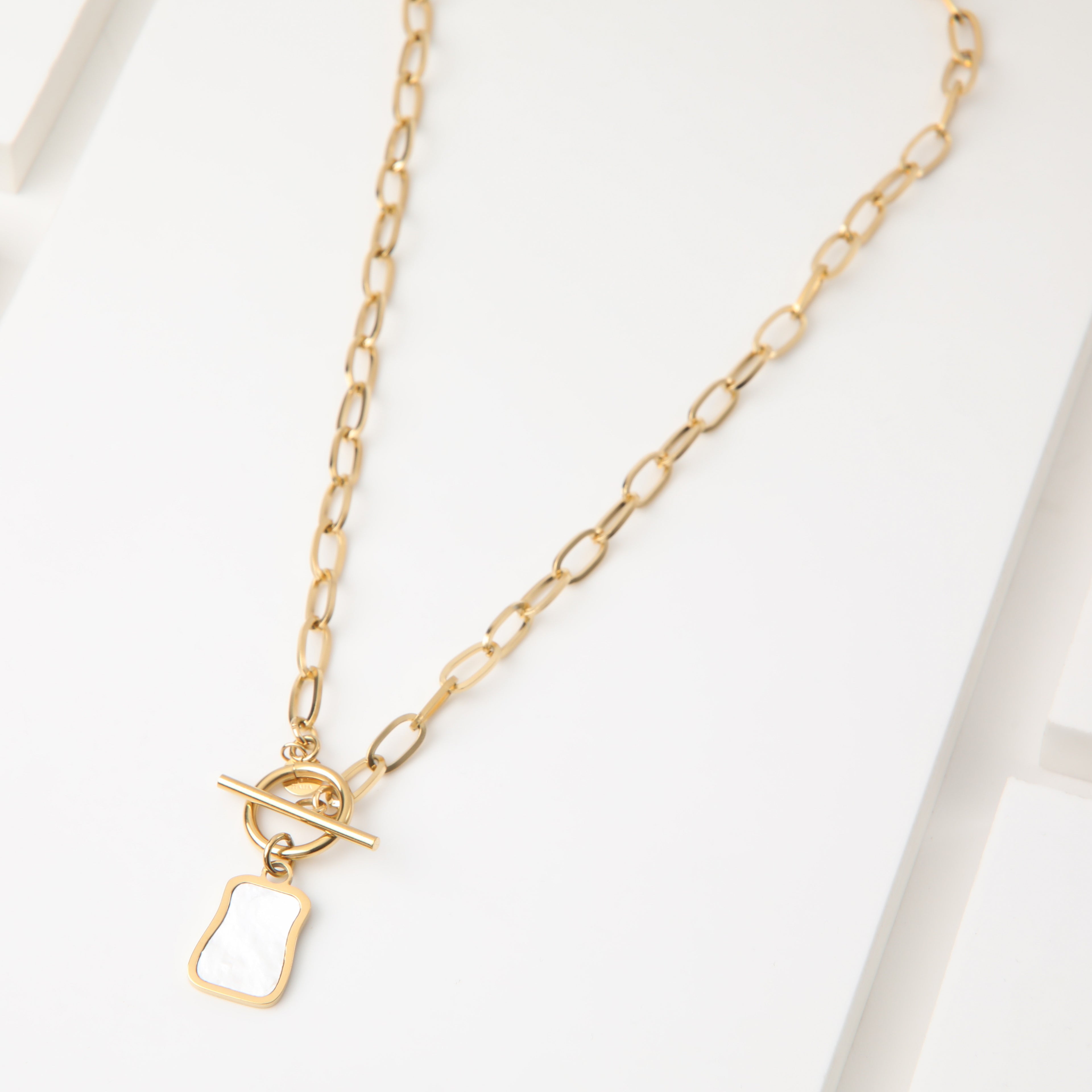 Collar 19V69 Italia Dorado STNE001