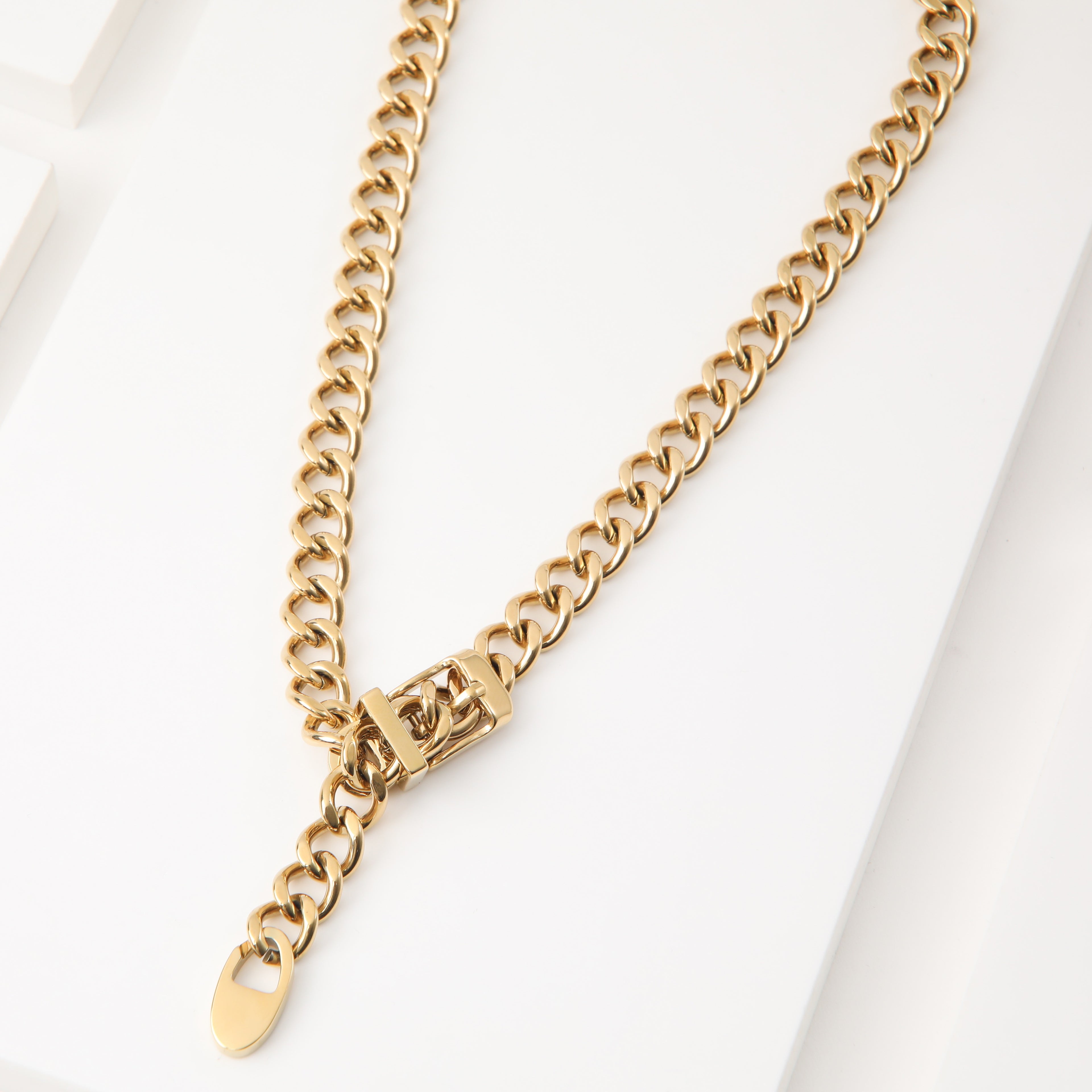 Collar 19V69 Italia Dorado STNE016