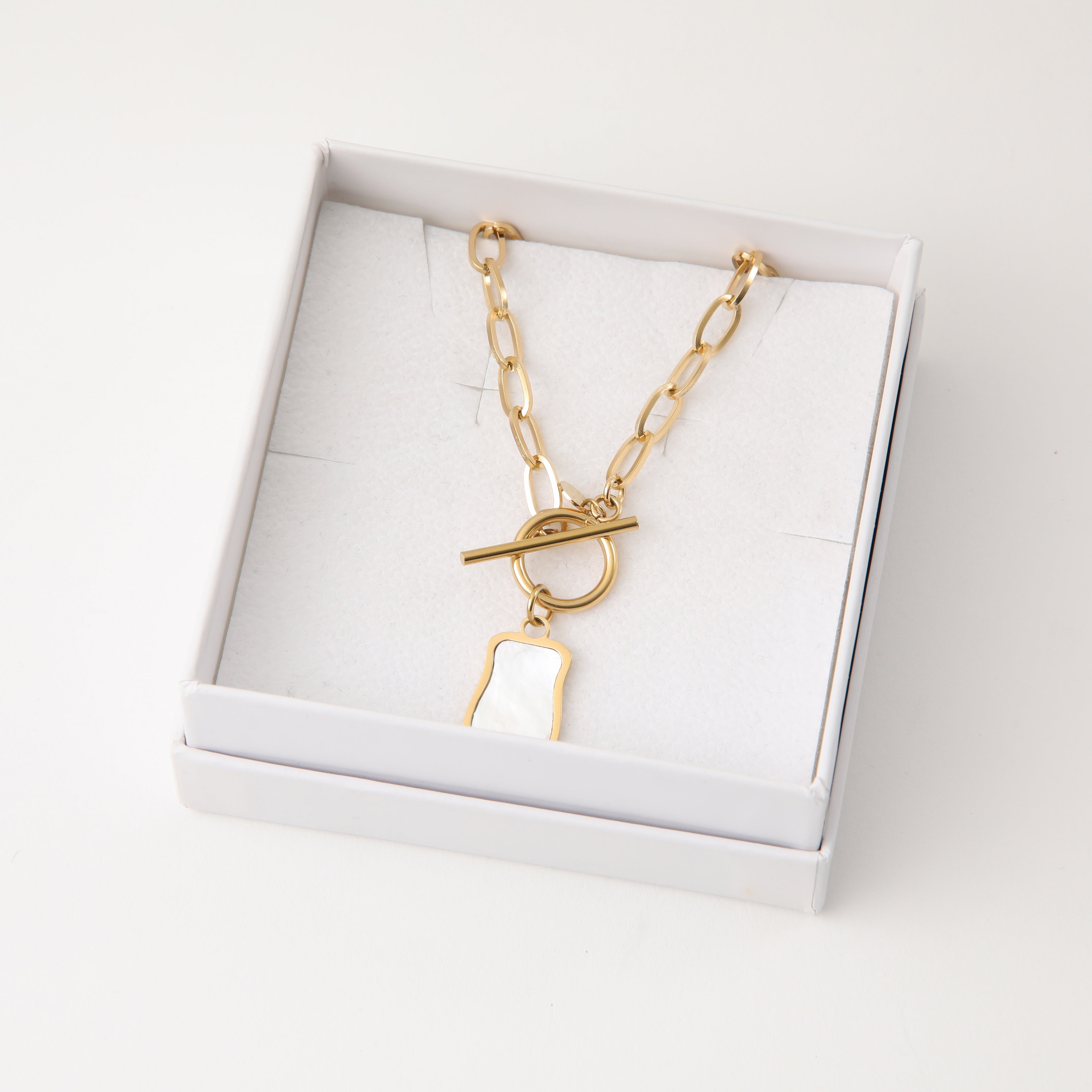 Collar 19V69 Italia Dorado STNE001