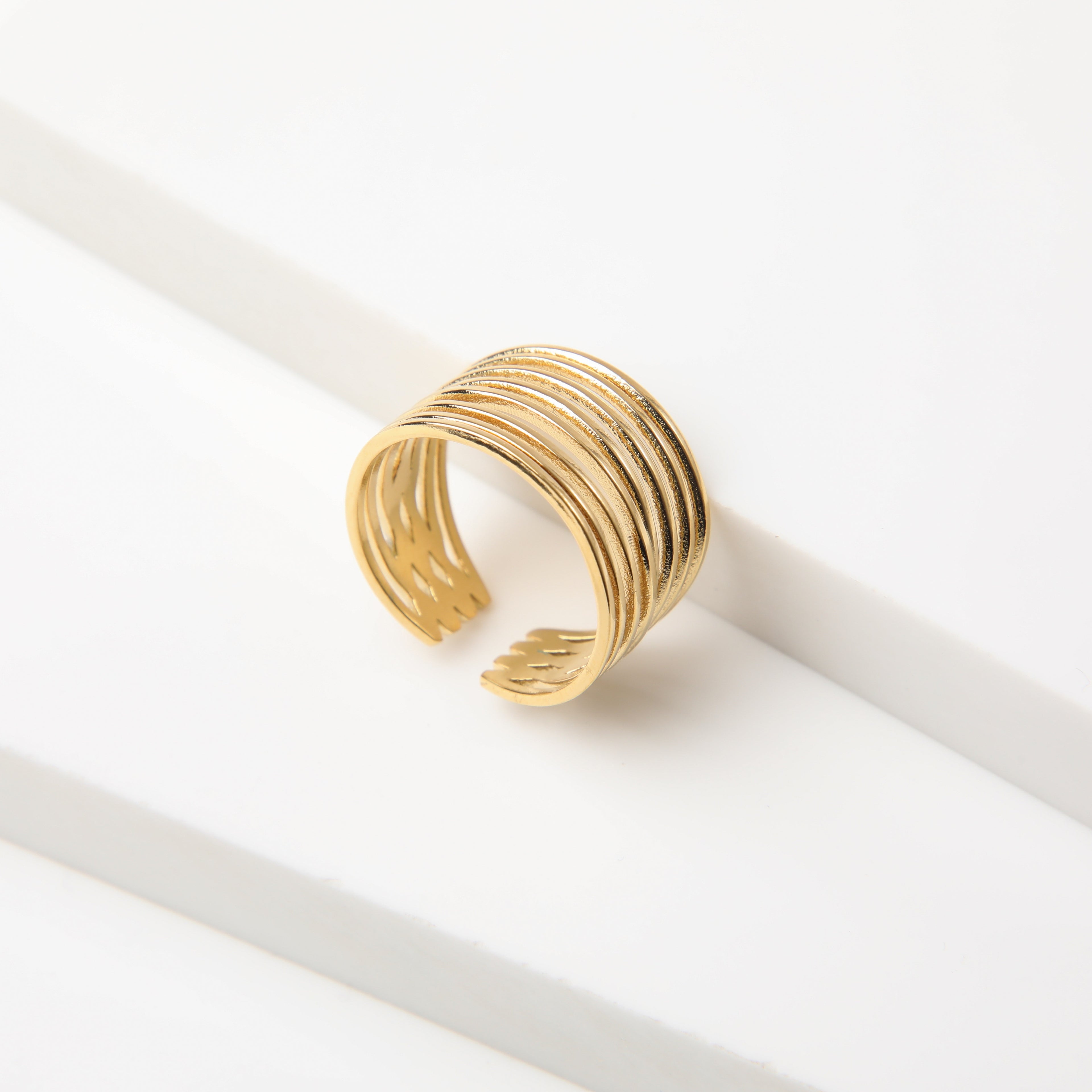 Anillo  19v69 Dorado Mujer STR340