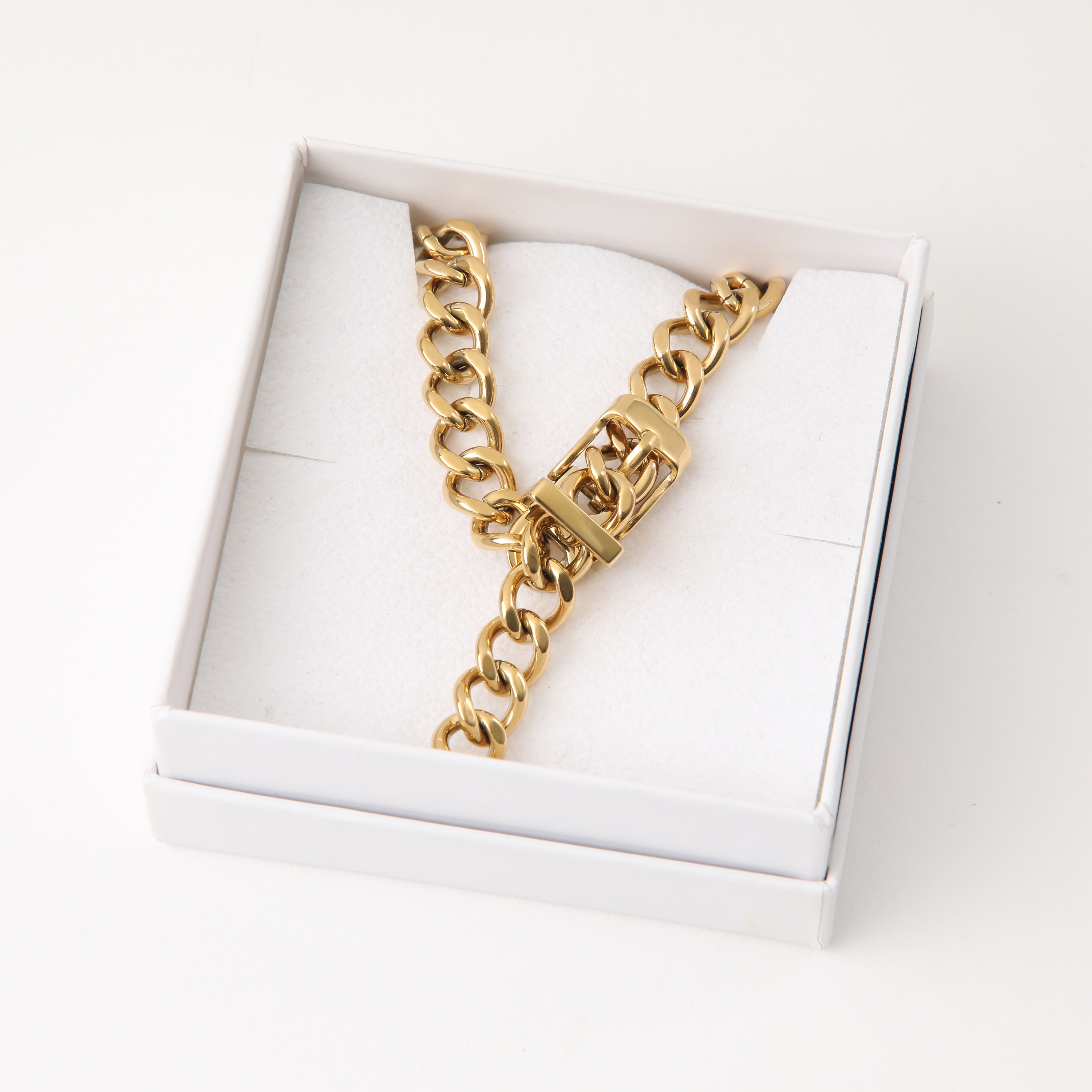 Collar 19V69 Italia Dorado STNE016