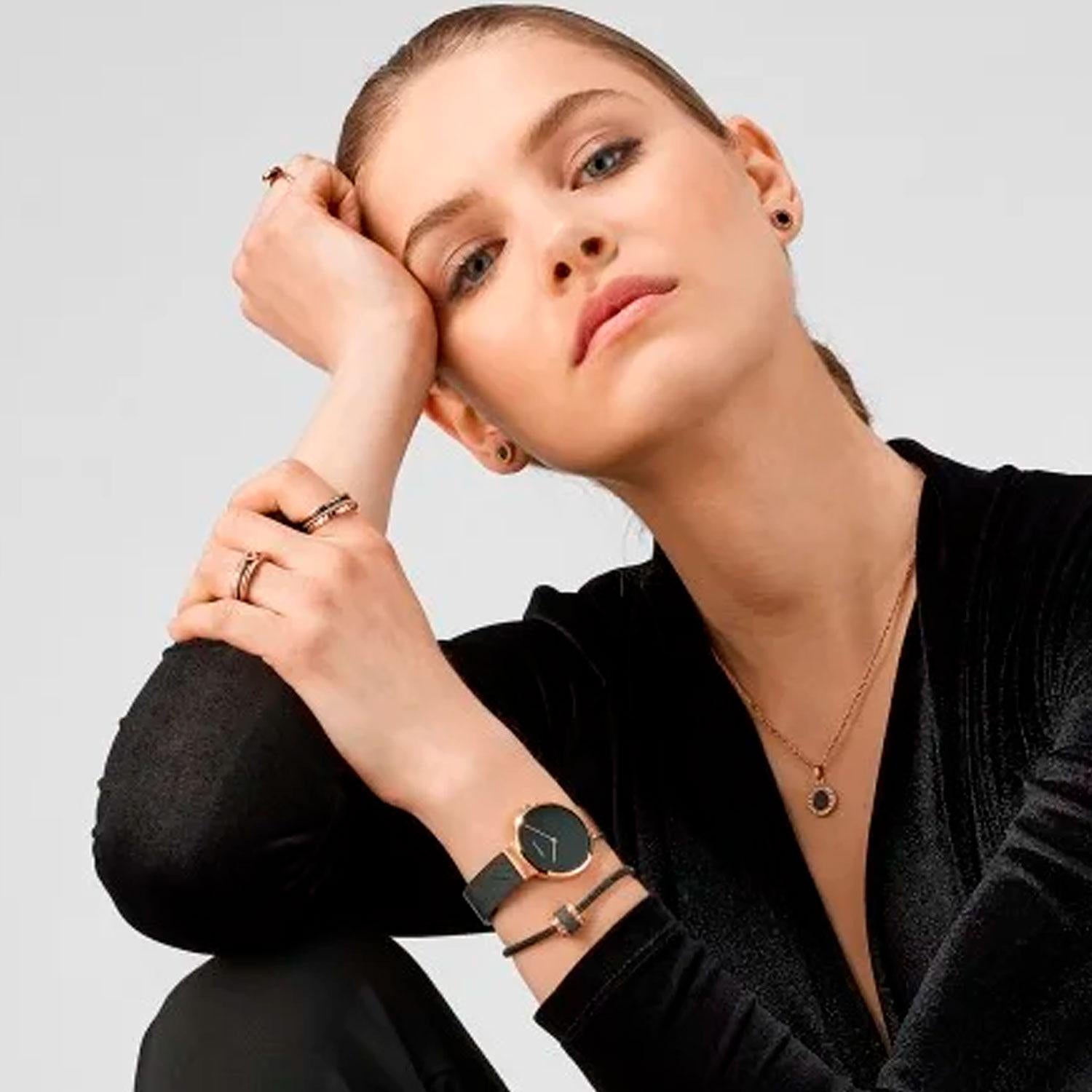 Aros Bering Negro Mujer