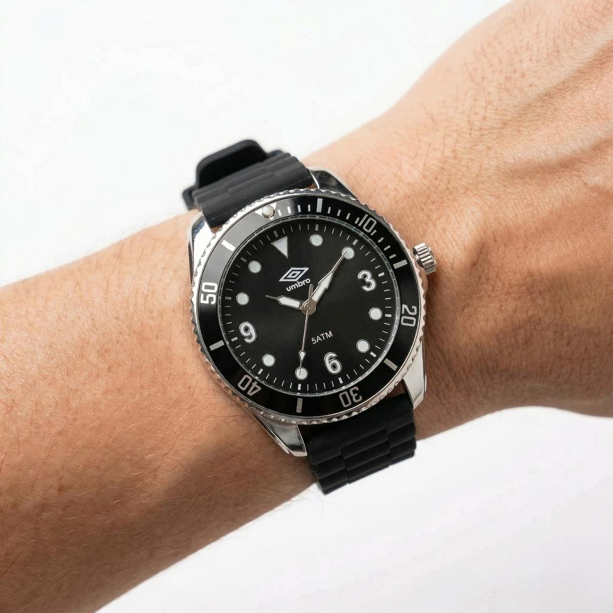 Reloj Análogo Hombre Umbro Plus Negro UMBP-1500-140